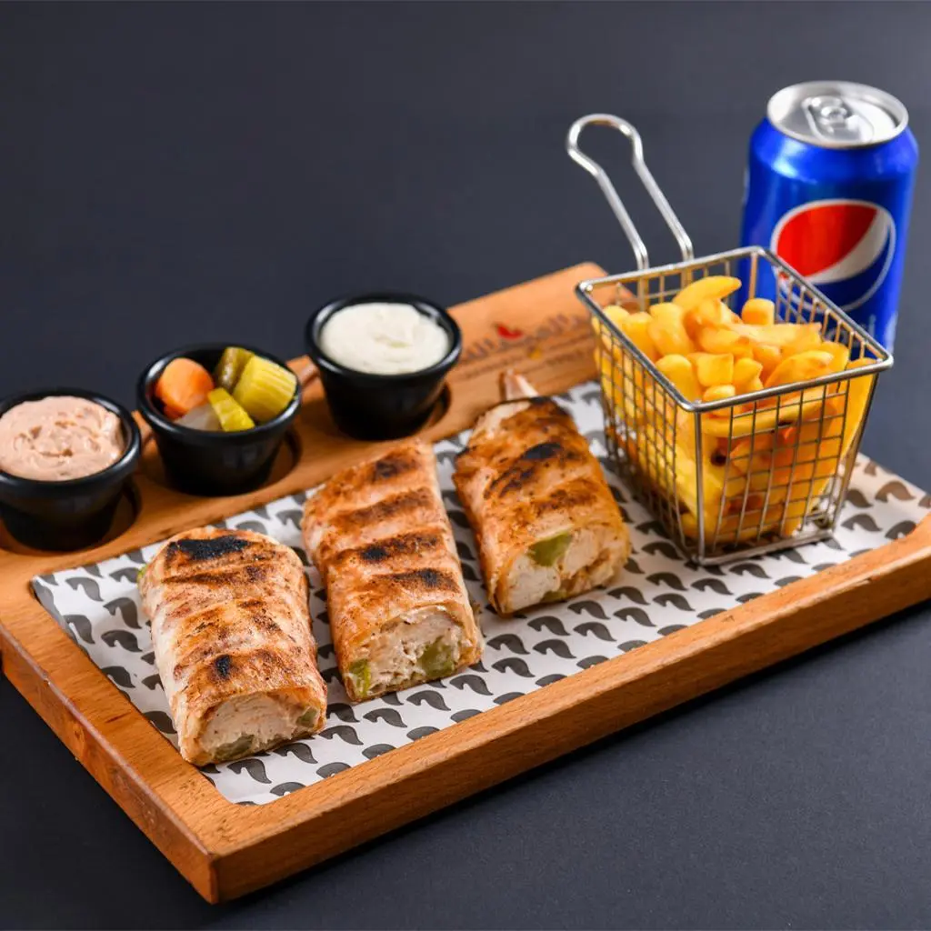 Chicken Sandwich with Marqouq Bread Plate